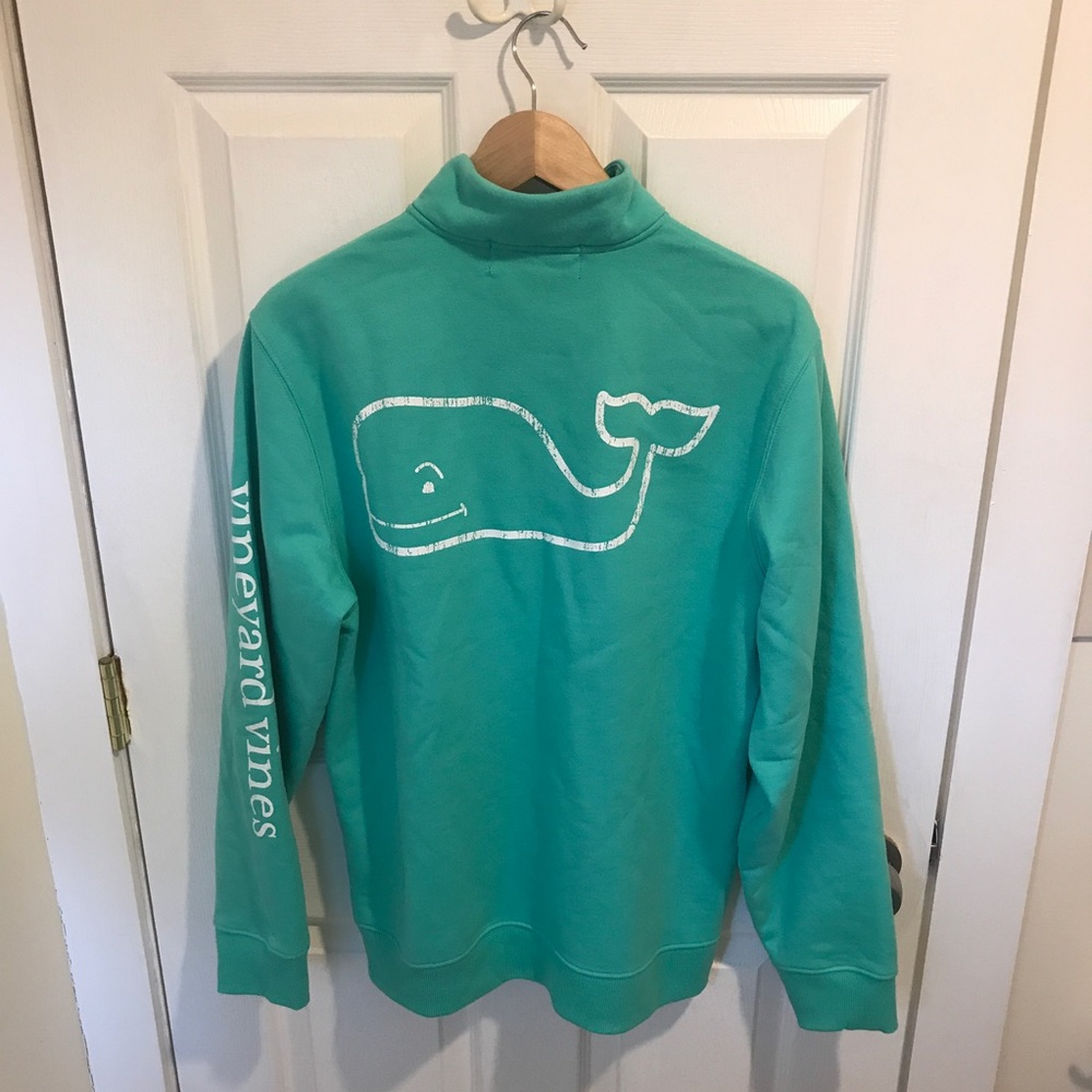 Vineyard vines vintage whale sweatshirt